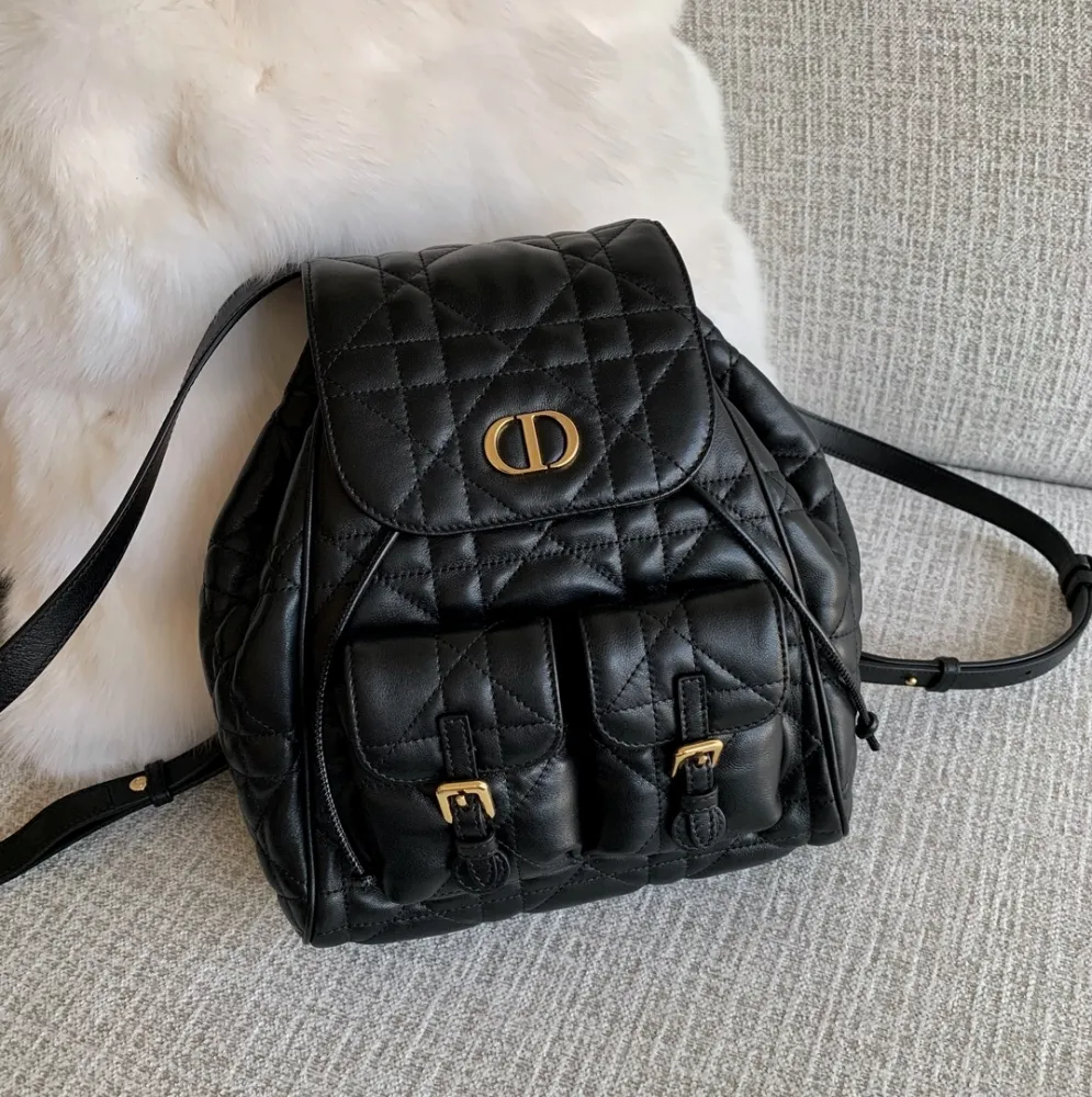 KakaoTalk_20241210_125412366 디올 카로 백팩 미디엄