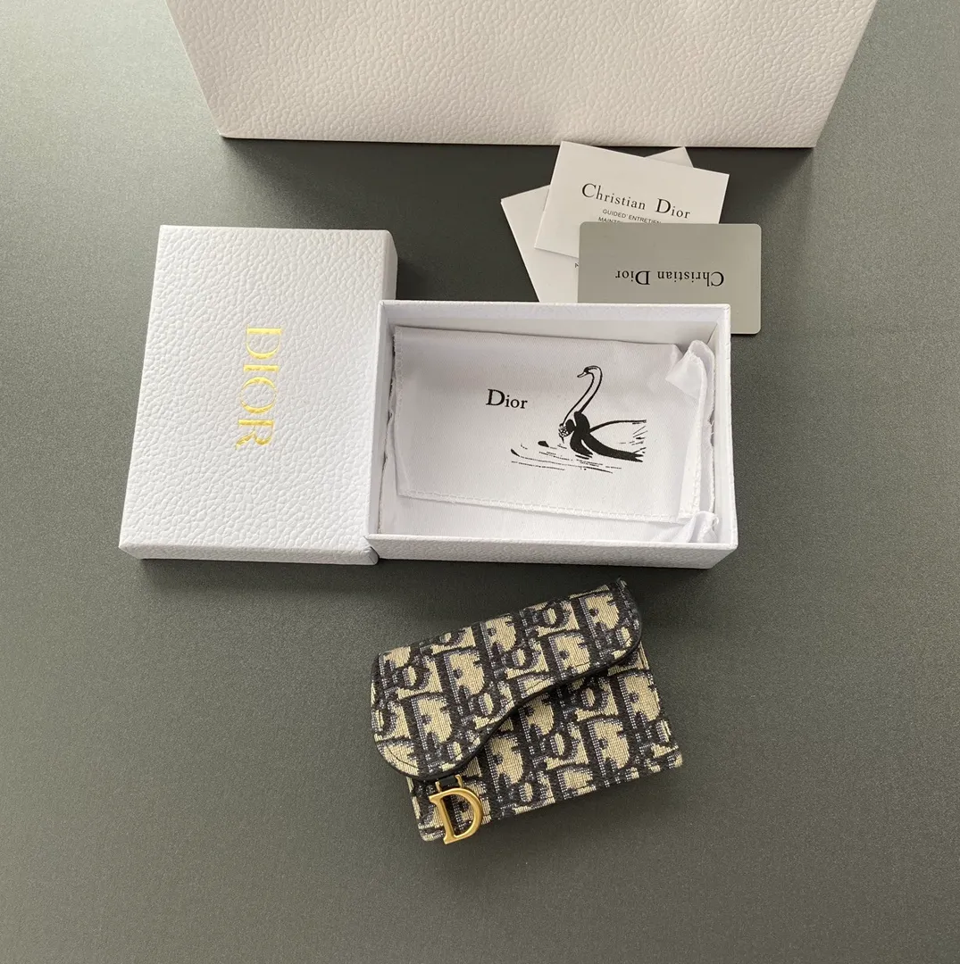 디올 새들 블룸 플랩 오블리크 카드지갑