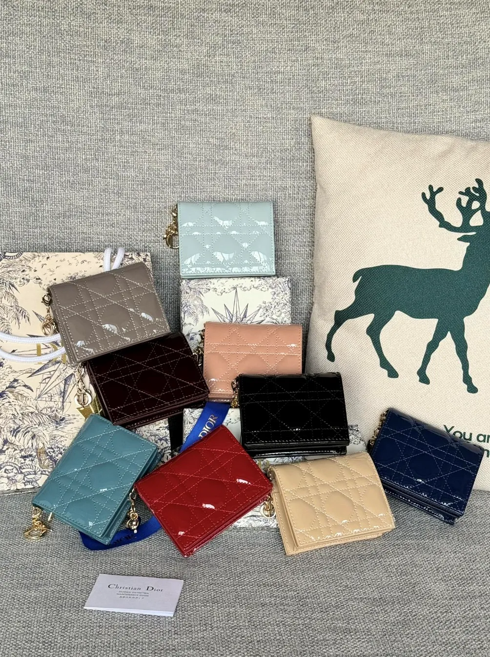 디올 미니 레이디 지갑(페이던트)