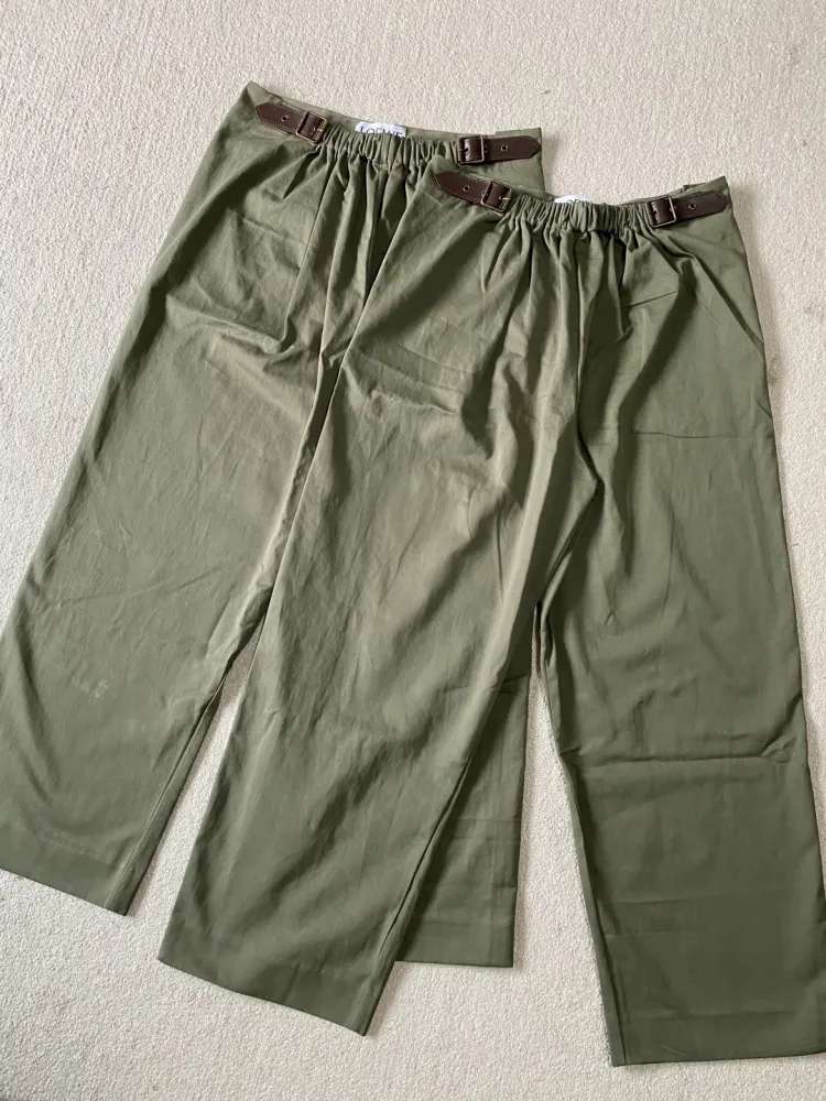 로에베 벨트 플리츠 팬츠