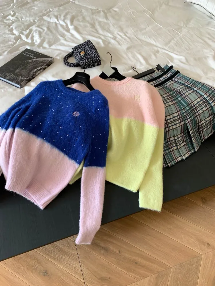 로에베 바이 컬러 퍼지 스웨터