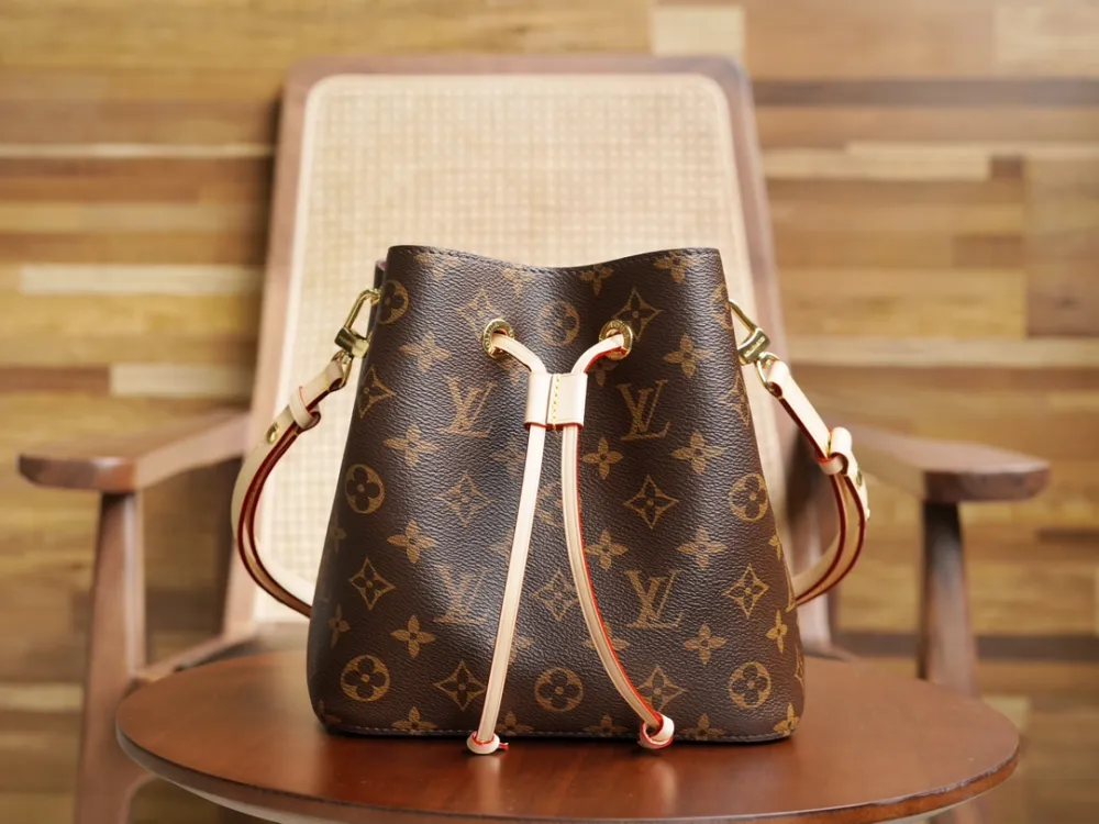 루이비통 네오노에 BB 모노그램(M46581)