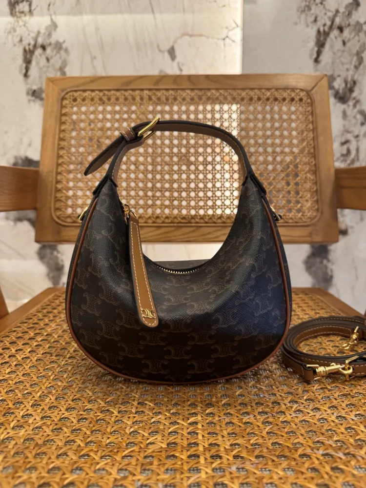 셀린느 틴 룰루백(트리옹프 캔버스)