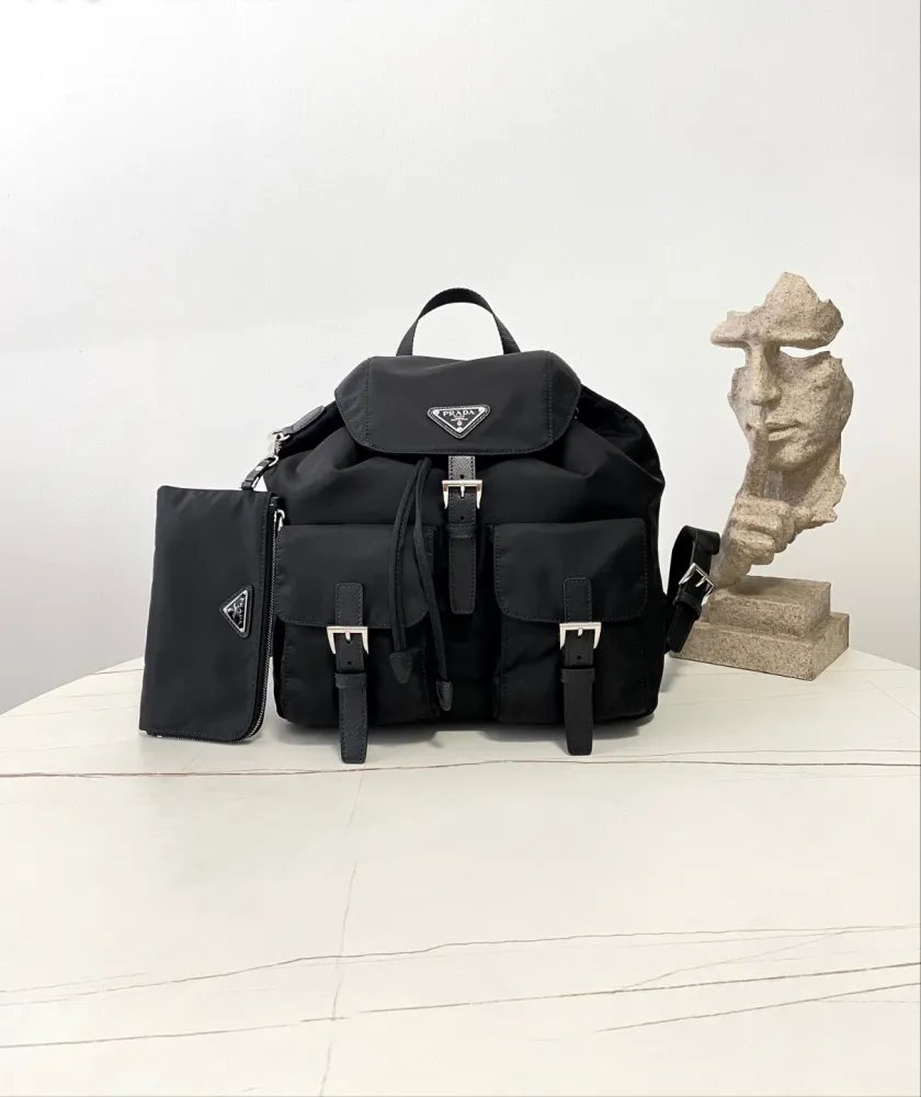 프라다 리나일론 백팩 미디엄(1BZ811)
