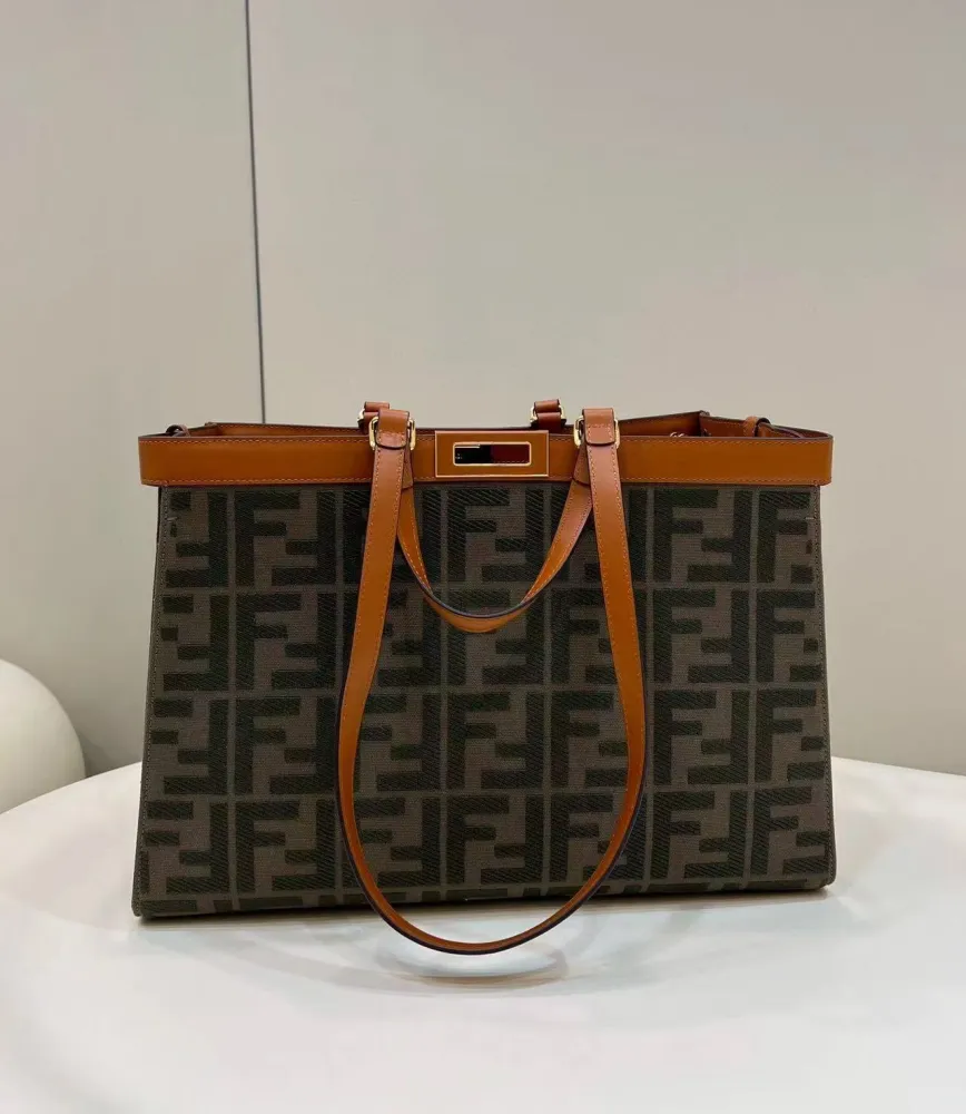 펜디 FF 캔버스 피카부 X 미디엄 토트백