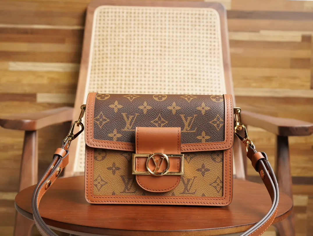 KakaoTalk_20260224_231237078 루이비통 미니도핀 모노그램 리버스 캔버스(M45959)