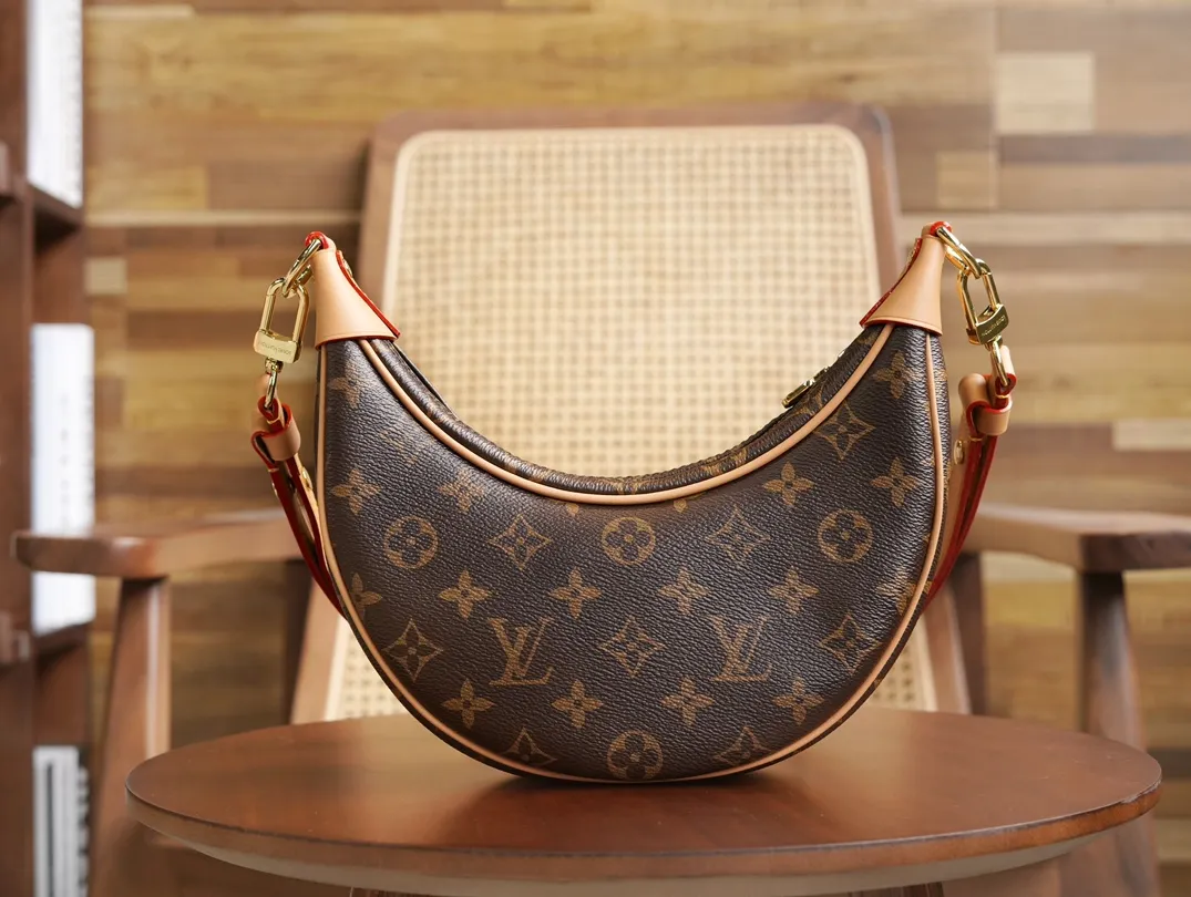 루이비통 루프 모노그램(M81098)