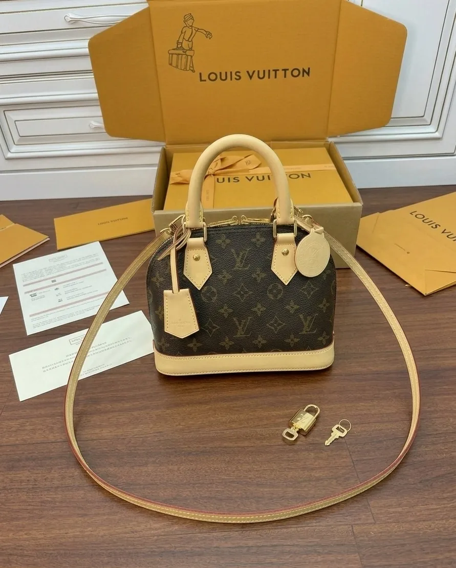 KakaoTalk_20260227_214625909 루이비통 알마 BB 모노그램(M46990)