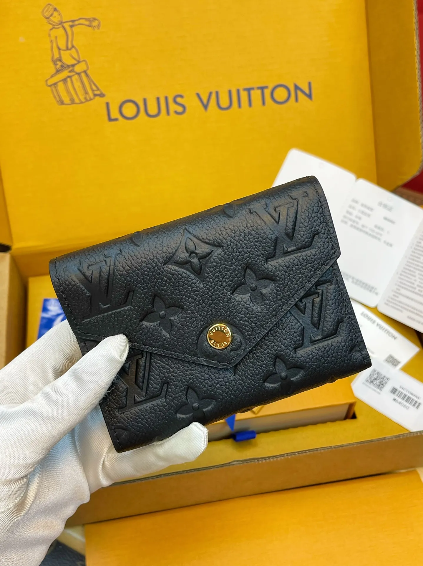 루이비통 빅토린 월릿 앙프렝뜨(M64060)