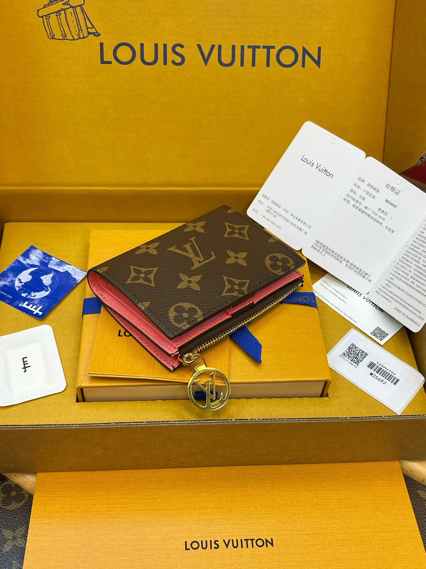 루이비통 리사 월릿(M25692)