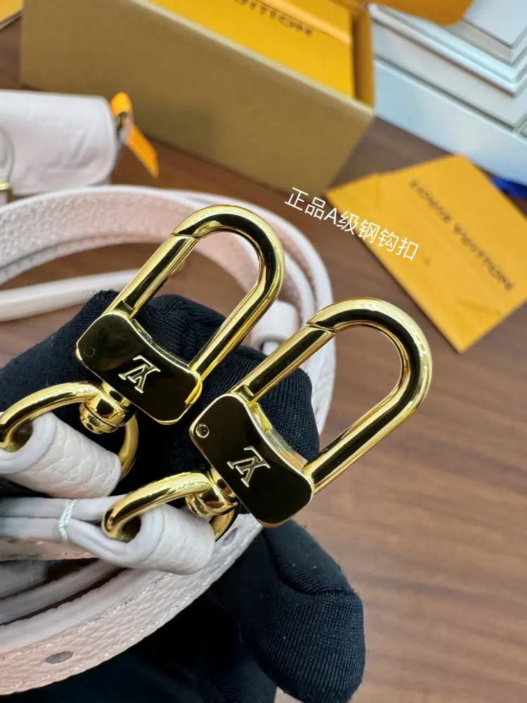 루이비통 숄더백 나노다이엔 핑크오팔 16